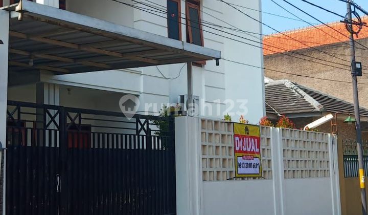Rumah 2 Lantai Strategis di Jln Kembar Mohammad Toha Bandung 2