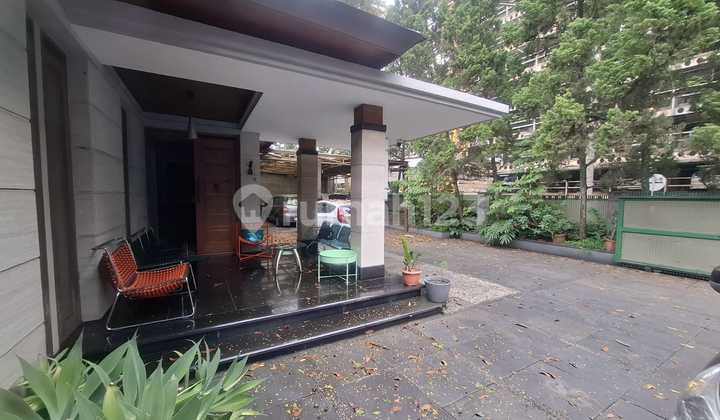 Sewa Rumah Lux di Sarijadi Strategis Usaha dekat PVJ Bandung 