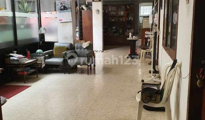 Jual Rumah Lama Terawat di Sayap Riau Bandung Pusat Kota Jual Rumah Lama Terawat di Sayap Riau Bandung Pusat Kota