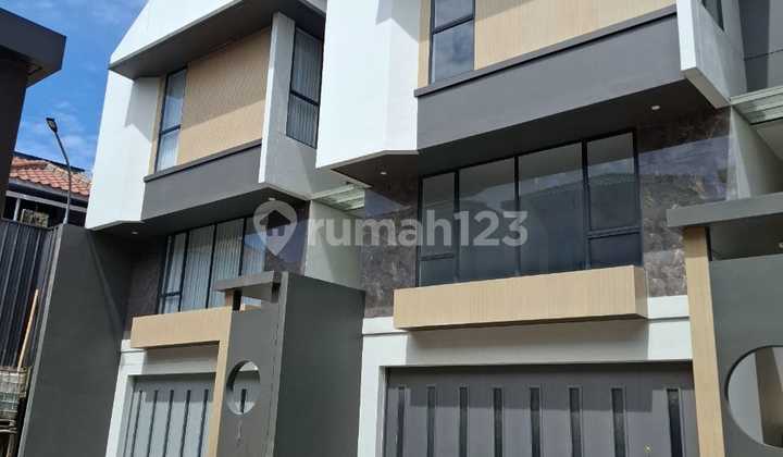 Ready-to-Occupy 3-Story New House in Setra Duta Bandung