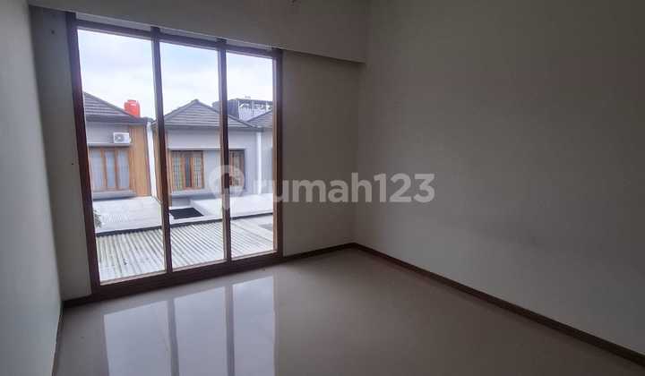 Jual Rumah 2 Lantai di Cluster Ubud Bali Garden Awiligar Bandung