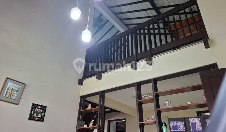 Rumah Terawat Nyaman di Hook Sayap BKR / Buah Batu Bandung Kota 2