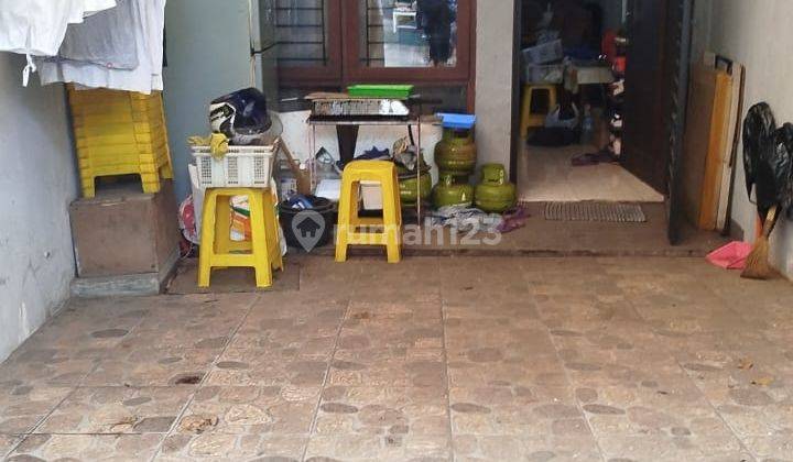 Sewa Rumah 2 lantai di Sayap Pajajaran Bandung Kota masuk mobil 1