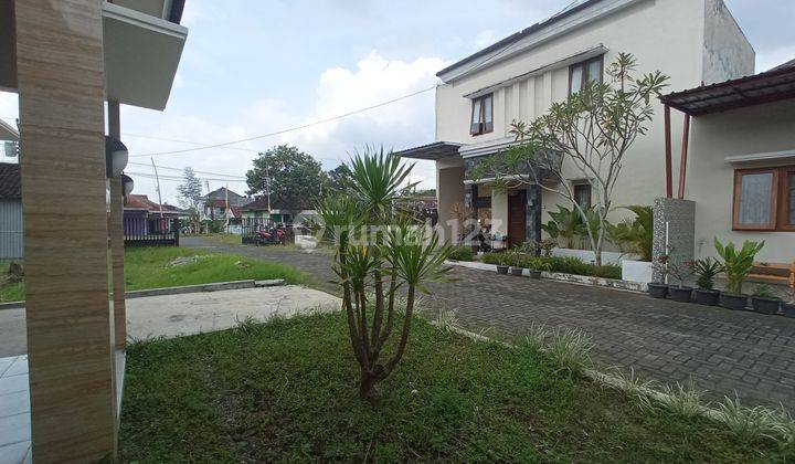 Rumah 2 Lantai Tiga Kamar Tidur Dekat Kota Jogja 2