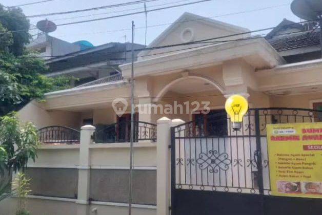 Rumah Pluit Selatan 198m2 2 Kamar Tidur Semi Furnished Hadap Selatan Bagus 1