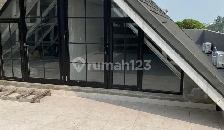 Ruko 4.5 Lantai Muara Karang 4X25 Bagus