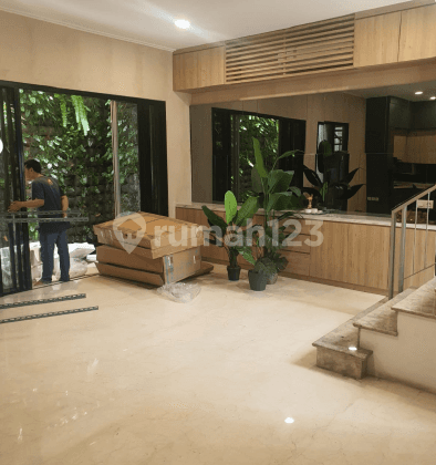 Rumah 2 Lantai Golf Island Concerto 10x15 Full Furnished Bagus  2