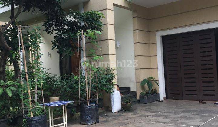 Disewakan Rumah Bagus 2 Lantai Di Menteng, Jakarta Pusat 1