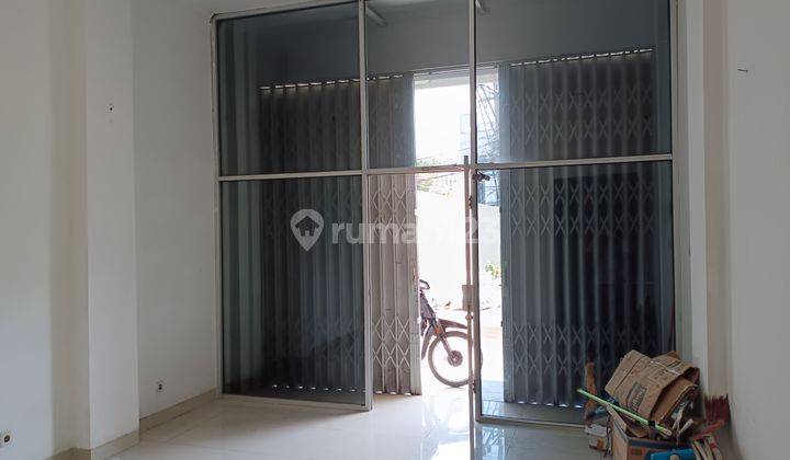 Ruko 3 lantai sewa di Majapahit gayam sari 5
