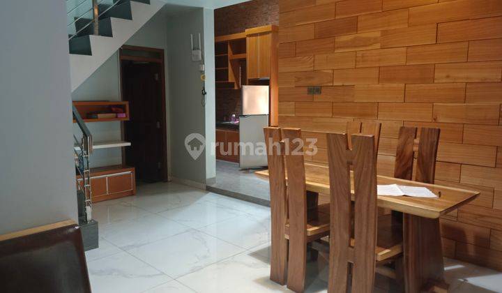 Rumah Furnished 2 Lantai SHM di Gayamsari Bagus 2