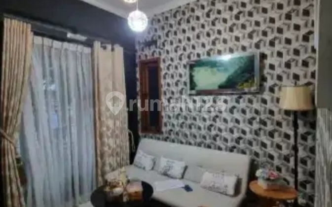 Two-Story House with SHM Near Griya Dalam Complex in Antapani, Bandung 2