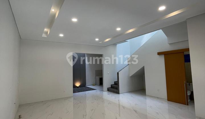 Rumah Baru Minimalis Modern 2 Lantai Dicluster Setra Duta Bandung 2