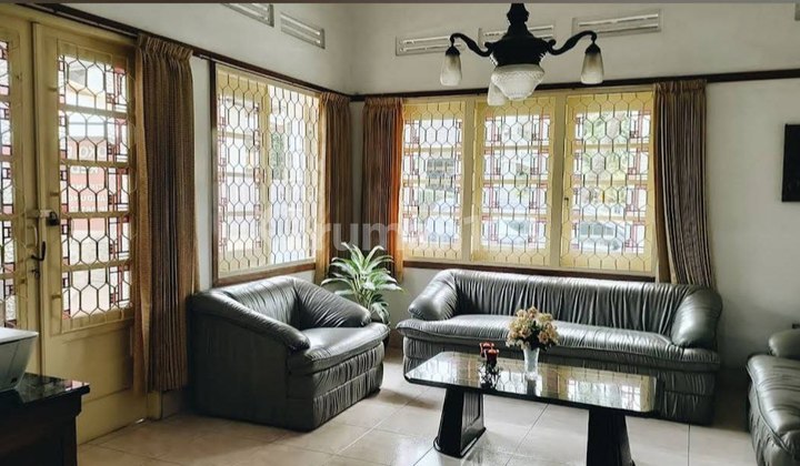 Rumah Belanda Terawat Siap Huni Di Sayap Riau Supratman Bandung 2