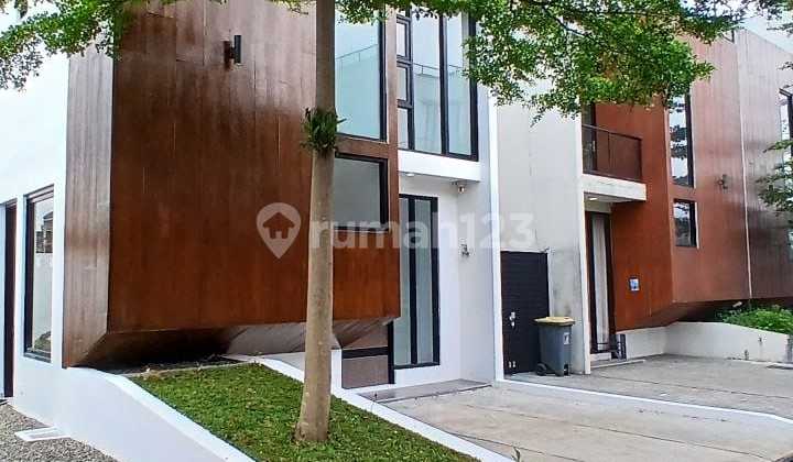 Modern Minimalist House with Swimming Pool Within a Cluster in Antapani Bandung Modern Minimalist House with Swimming Pool Within a Cluster in Antapani Bandung