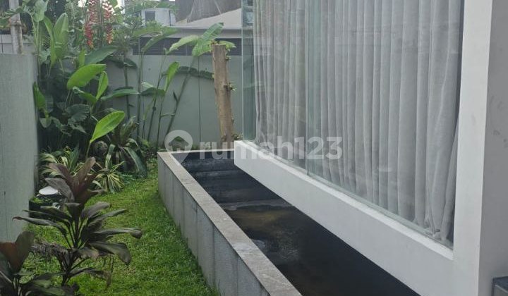 Rumah Lux 2 Lantai Semi Furnish Dalam Komplek Area Turangga Kota Bandung