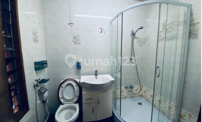 Spacious Ready-to-Live House Strategically Located Near Bec and Bip Malls in the Center of Bandung City 2