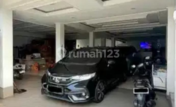 Spacious Luxury House in a Cluster Near Puri Dago Antapani Bandung 2