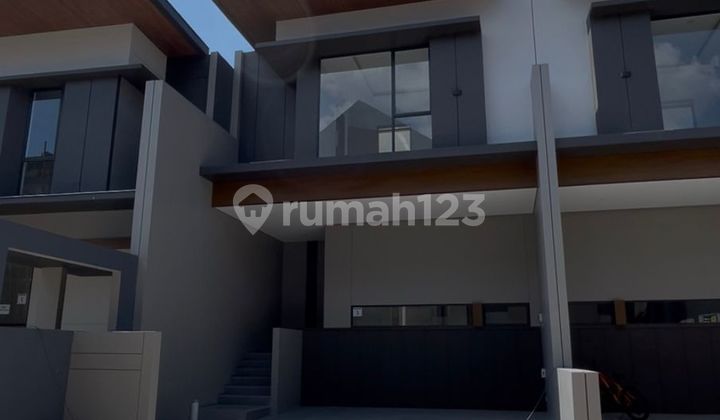 Rumah Baru Modern Minimalis 2 Lantai Dicluster Setra Duta Bandung