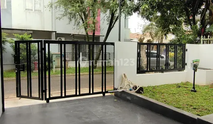 For Sale Brand New Rumah  1¹/⁴ Lantai Model Classic Di Nusaloka BSD 
 3