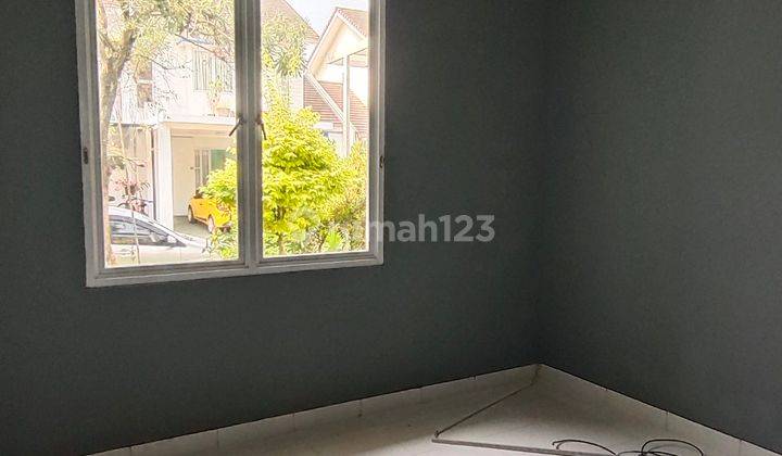 Di Sewakan Rumah 2 Lantai Dengan Lokasi Strategis Di Cluster Sevilla BSD 4