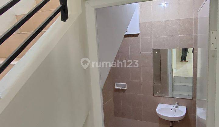 Di Sewakan Rumah 2 Lantai Dengan Lokasi Strategis Di Cluster Sevilla BSD 6