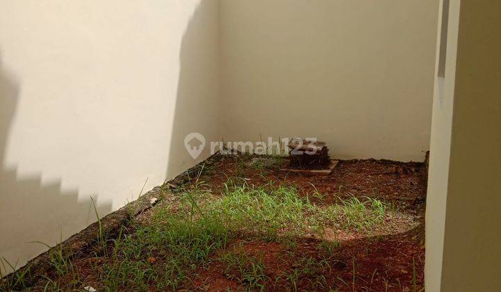 Di Sewakan Rumah 2 Lantai Cluster The Avani BSD City 
 5