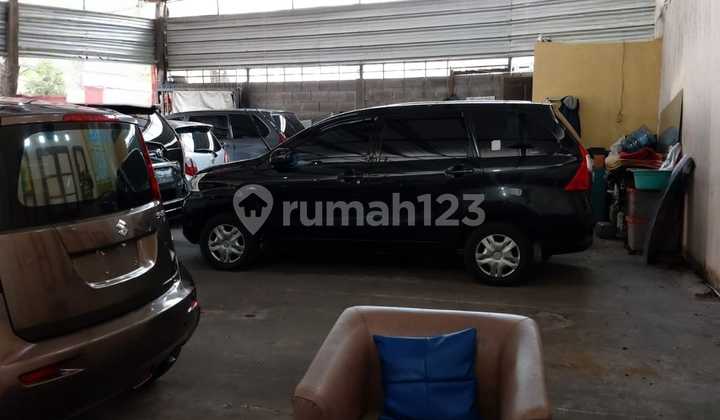 Ready-to-Use Strategic Shop House in Lengkong Besar, Bandung 2