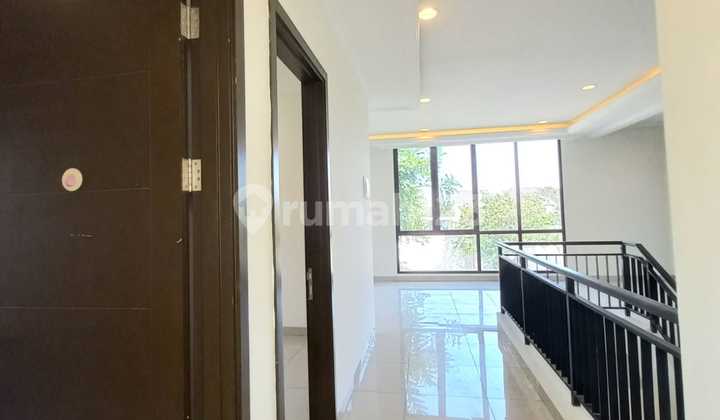 Rumah Modern Minimalis di Cluster Btari Summarecon Bandung 2