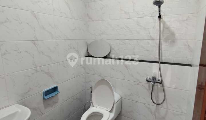 Rumah Baru Minimalis di Taman Kopo Indah 1 2