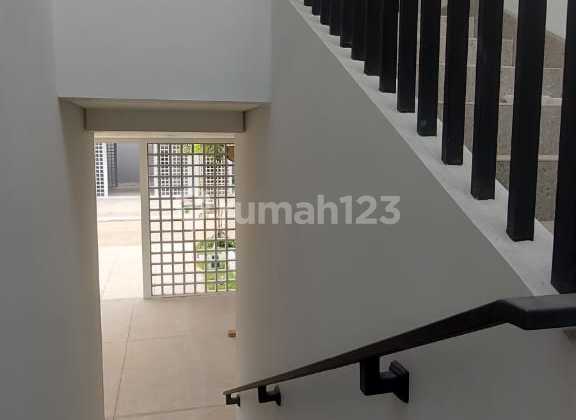 Murah Rumah Tumbuh Hoek di Cluster Sadyagriya Podomoro Park 2