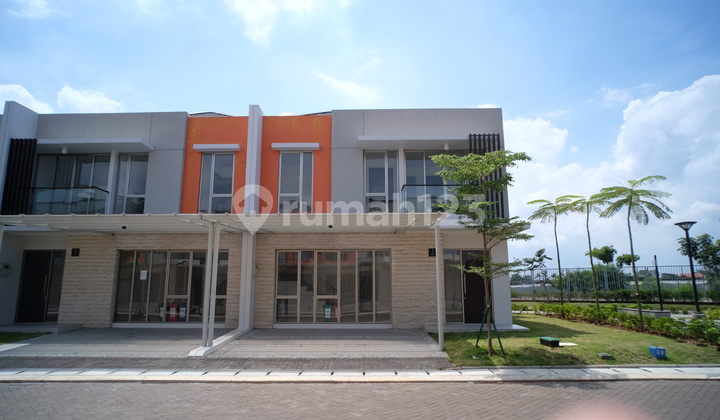 Rumah Pik 2 Ukuran 8X10 Hoek Cluster Danau bisa KPR Termurah