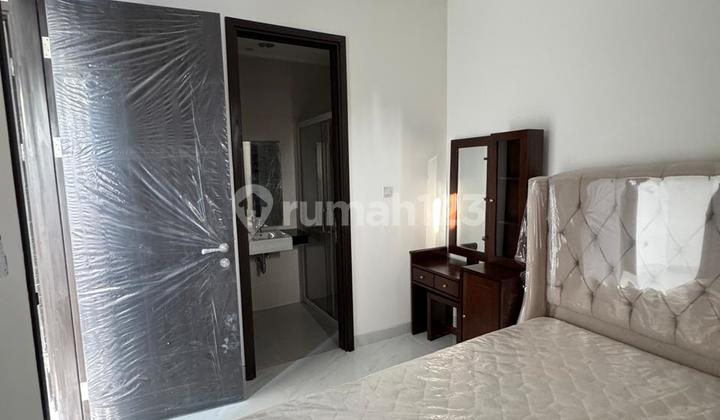 Rumah Golf Island Pik 3 Lantai Ukuran 5X15 Full Furnish Interior 2