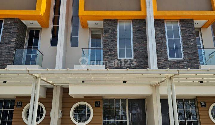 Rumah Pik 2 Dijual Ukuran 4,5x10 3 Lantai Termurah Siap Huni 1