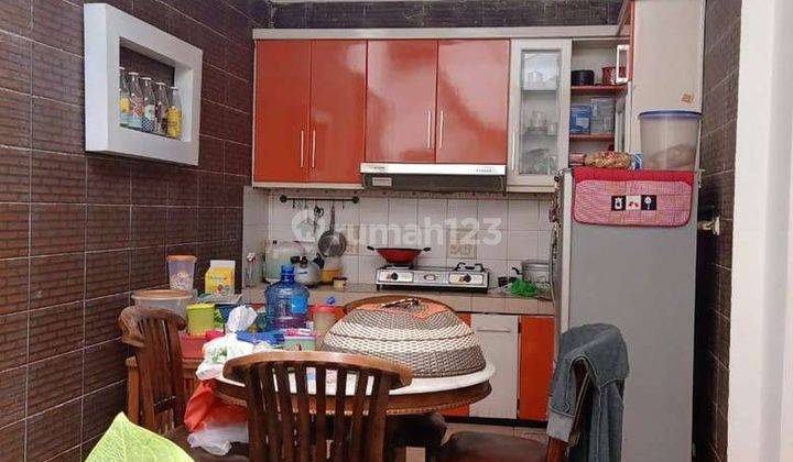 Rumah Modern Exclusive di Jl Puspogiwang, Semarang Barat 12