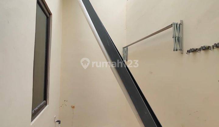 Rumah Modern Dengan Harga Murah Akses Dekat Stasiun  7
