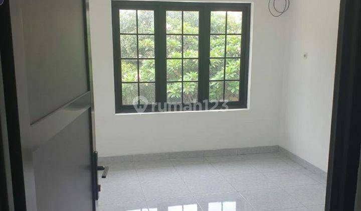 Dijual Rumah Minimalis Laris Manis di Sektor 1B, Gading Serpong 10