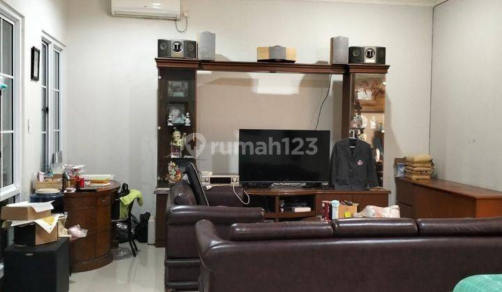JUAL UNTUNG!!!! Dijual Rumah Modern Siap Huni di Kawasan Elit iL Lago, Gading Serpong (Akses dekat kemana mana) 3
