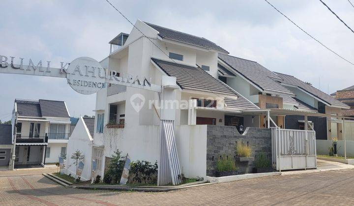 Rumah Minimalis di Komplek Bumi Kahuripan Residence 2