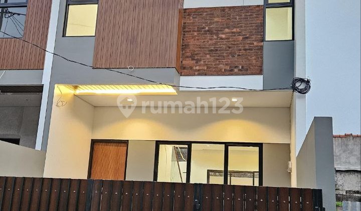 Modern New Building Ready to Occupy in Pondok Gede 1