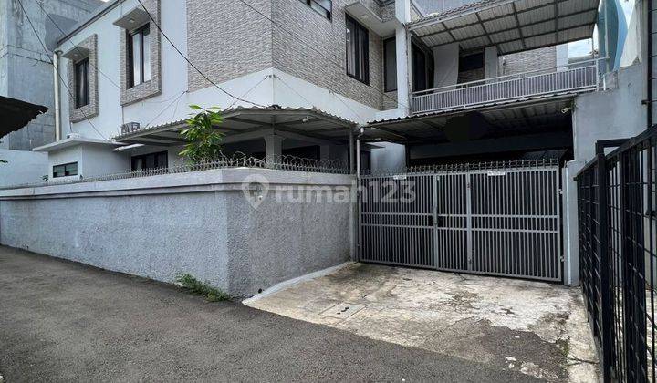 Rumah Mewah Luas 197 Dekat Jln Raya Saharjo Tebet Jakarta Selatan 1