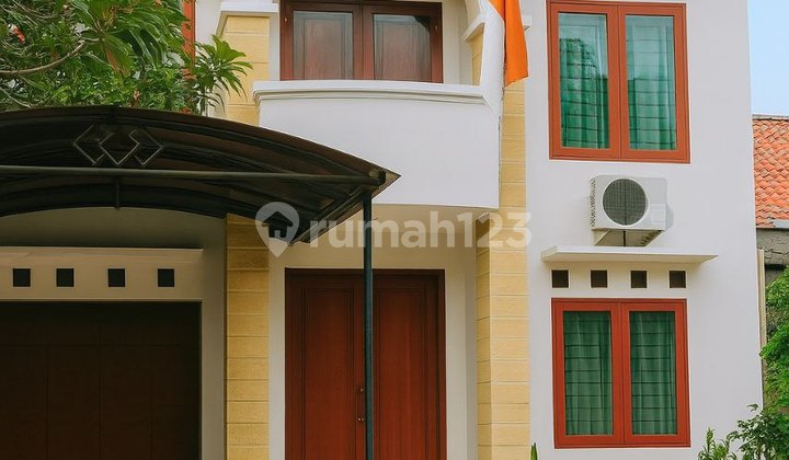 Rumah 2 Lantai Akses 2 Mobil Komplek Jatinegara Baru Cakung