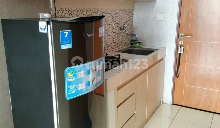Cheap!! Semi Furnished Studio Apartment Dave Depok Near UI Campus Cheap!! Semi Furnished Studio Apartment Dave Depok Near UI Campus