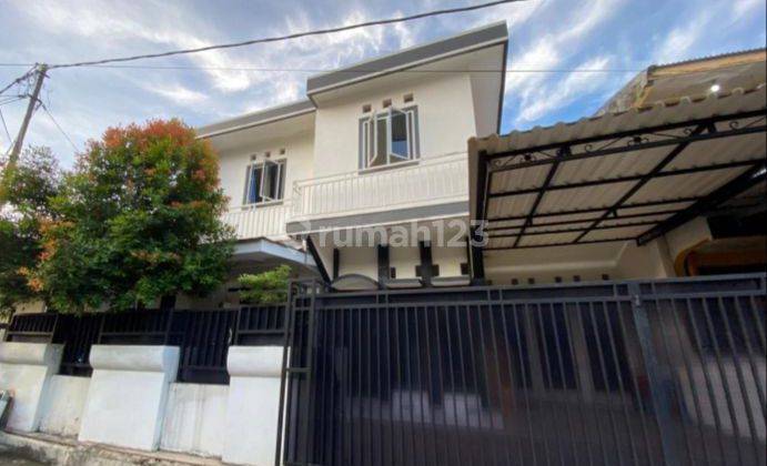 Rumah Cantik Luas 130 Bumi Jatiwaringin Siap Huni  1