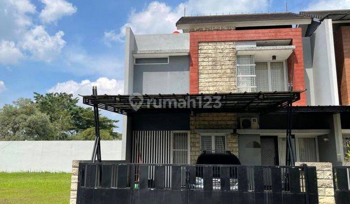 Dijual Rumah Cantik Grand Wisata Luas 180 Double Fasad 1