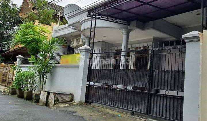 Dijual Murah Rumah Luas 200 Utan Kayu Matraman Rawamangun 1