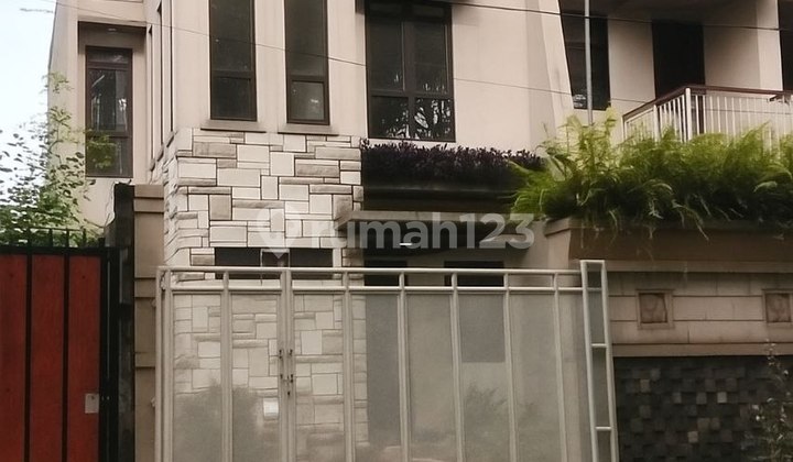 LUXURIOUS 3+1 Bedroom House for Rent at Grand Depok City, Kav BRI Depok LUXURIOUS 3+1 Bedroom House for Rent at Grand Depok City, Kav BRI Depok