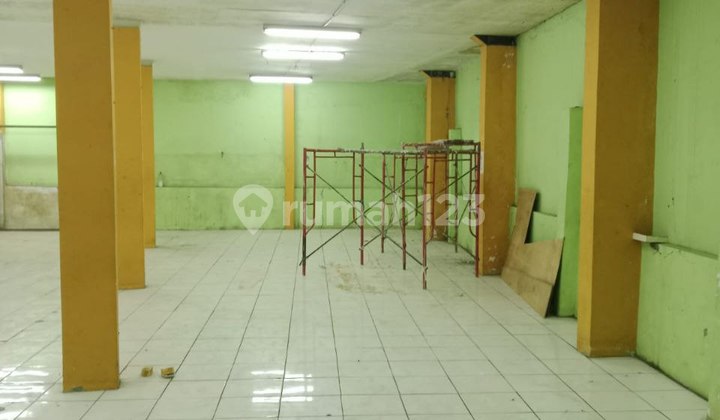 Gudang Luas 600 Disewakan Narogong Bekasi Akses Container 40 ft Gudang Luas 600 Disewakan Narogong Bekasi Akses Container 40 ft