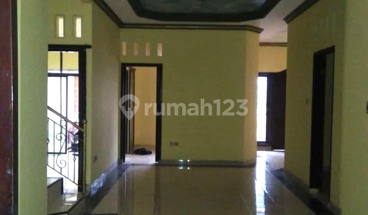 MEWAH Luas 180 Rumah di Taman Laguna Cibubur 2