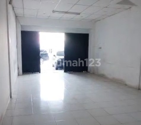 MURAH Ruko 3 Lantai Disewakan di Duta Graha Samping Summarecon Bekasi