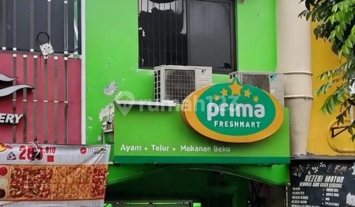 Shop House in a Densely Populated Area!! For Rent in Kalisari, Pasar Rebo, East Jakarta 2